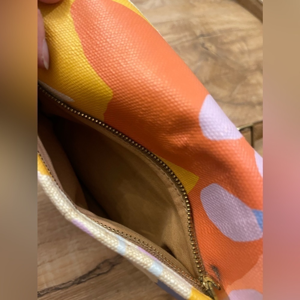 Fossil Woman’s Preston Multi Color Floral Leather… - image 4